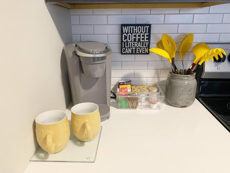 Beautiful 2Br Apt/Ewr Airport/King /Free Parking ニューアーク エクステリア 写真