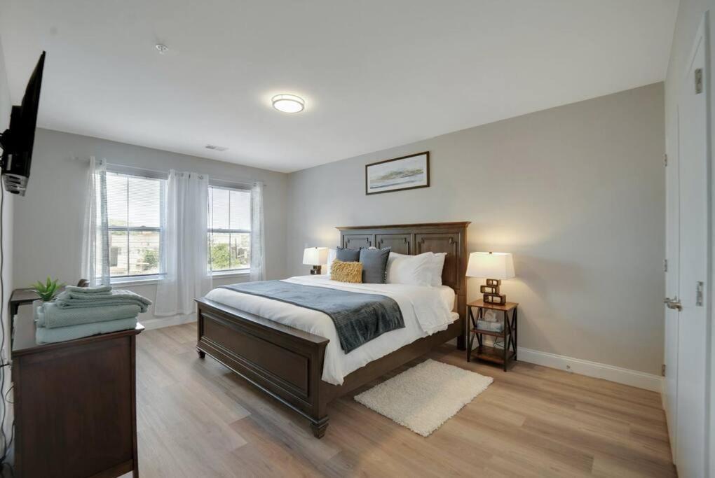Beautiful 2Br Apt/Ewr Airport/King /Free Parking ニューアーク エクステリア 写真